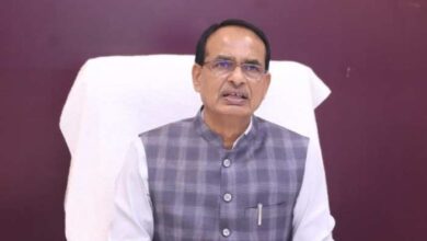 Madhya Pradesh : शिवराज सरकार ने दी बड़ी खुशखबरी, महिलाओं को हर साल मिलेंगे 12000 रुपये, जानें डिटेल्स Madhya Pradesh : शिवराज सरकार ने दी बड़ी खुशखबरी, महिलाओं को हर साल मिलेंगे 12000 रुपये, जानें डिटेल्स