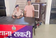 हेडमास्टर ने बेटे संग मिलकर पत्नी के बॉयफ्रेंड को मार-डाला:2 साल से अफेयर, मिलने से रोका, नहीं माना तो चार्जिंग केबल से घोंटा गला