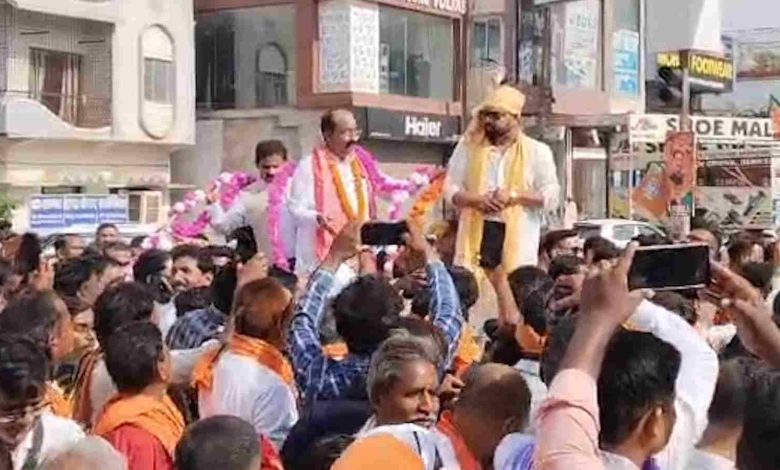 विधायक दीपेश साहू की बैलगाड़ी में निकली बारात, उप मुख्यमंत्री अरुण साव समेत अनेक मंत्री हुए शामिल…