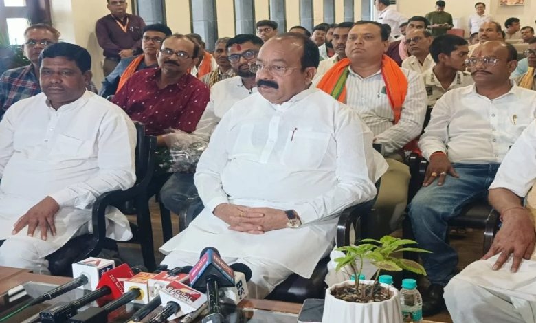 नगर पंचायत उप-चुनाव निष्पक्ष नहीं होने का आरोप: डिप्टी CM अरुण साव का पलटवार, कहा- कांग्रेस ने स्वीकार ली है हार