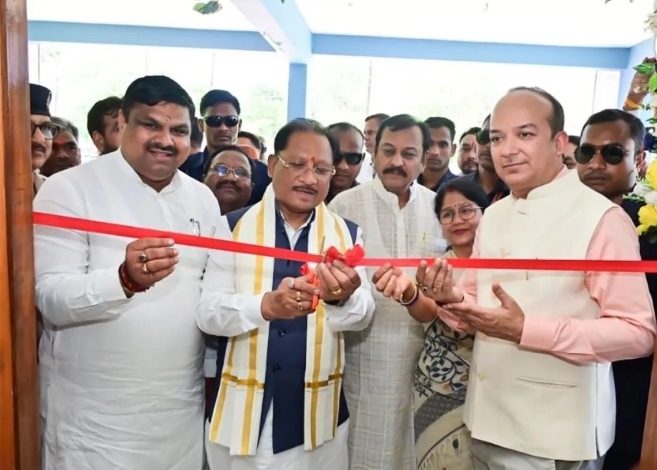 CG IT Park: युवाओं के लिए खुला रोजगार का बड़ा द्वार, दुर्ग में वर्ल्ड-क्लास आईटी पार्क शुरू, CM साय ने जताई खुशी CG IT Park: युवाओं के लिए खुला रोजगार का बड़ा द्वार, दुर्ग में वर्ल्ड-क्लास आईटी पार्क शुरू, CM साय ने जताई खुशी