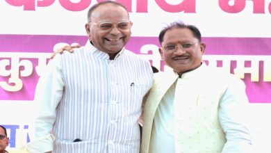 CM और MLA का ‘समधी भेंट’ : विधायक अजय चंद्राकर के पोस्ट पर मुख्यमंत्री साय का आत्मीय जवाब, तस्वीर की कैप्शन बनी चर्चा का विषय