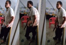 CG News: स्कूल समय के दौरान टी-शर्ट और अंडरवियर में बैठे मिले प्रधान पाठक, मचा हड़कंप, देखें वीडियो CG News: स्कूल समय के दौरान टी-शर्ट और अंडरवियर में बैठे मिले प्रधान पाठक, मचा हड़कंप, देखें वीडियो