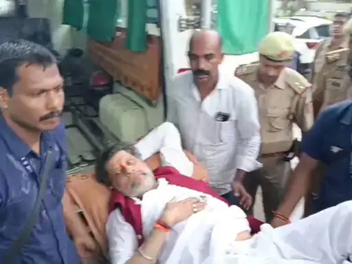 छत्तीसगढ़ भाजपा प्रदेश अध्यक्ष किरण सिंह देव की कार सड़क हादसे का शिकार, ट्रक से टकराई गाड़ी छत्तीसगढ़ भाजपा प्रदेश अध्यक्ष किरण सिंह देव की कार सड़क हादसे का शिकार, ट्रक से टकराई गाड़ी