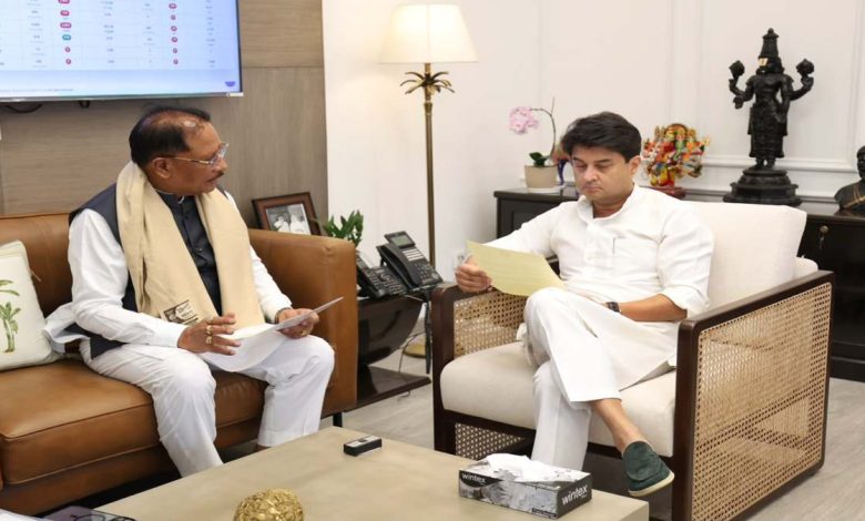 दूरस्थ छत्तीसगढ़ को मिलेगी मजबूत डिजिटल पहचान, सीएम साय ने 2,305 नए मोबाइल टावरों के लिए केंद्र से मांगी मंजूरी दूरस्थ छत्तीसगढ़ को मिलेगी मजबूत डिजिटल पहचान, सीएम साय ने 2,305 नए मोबाइल टावरों के लिए केंद्र से मांगी मंजूरी