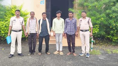 बस छूटने पर दूसरी गाड़ी का इंतजार कर रही महिला से गैंगरेप, चार दरिंदे गिरफ्तार बस छूटने पर दूसरी गाड़ी का इंतजार कर रही महिला से गैंगरेप, चार दरिंदे गिरफ्तार