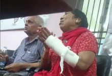बुजुर्ग को नाली में फेंका, मां का हाथ तोड़ा:प्रॉपर्टी विवाद में घर में घुसकर मारपीट की, भाजपा नेत्री, बेटे-दामाद पर FIR
