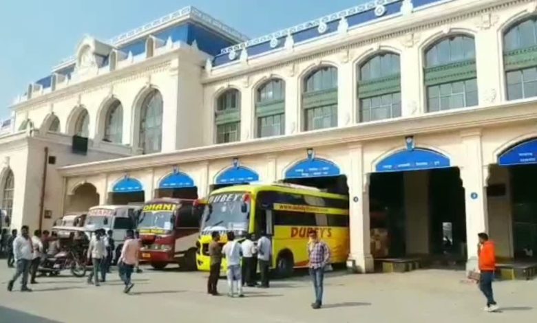 22 सितंबर से सड़कों पर नहीं दौड़ेंगी यात्री बसें? यातायात महासंघ का बड़ा ऐलान 22 सितंबर से सड़कों पर नहीं दौड़ेंगी यात्री बसें? यातायात महासंघ का बड़ा ऐलान