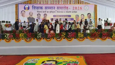 CM ने 183 करोड़ के विकास कार्यों का किया भूमिपूजन-लोकार्पण:बेमेतरा में मुख्यमंत्री ने 81 सेवानिवृत्त शिक्षक और 42 मेधावी छात्रों को किया सम्मानित