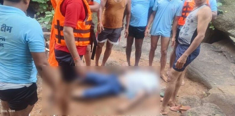 CG News : गजपल्ला वॉटरफॉल में डूबे रायपुर के युवक का शव बरामद, 5 दोस्तों के साथ पहुंचा था घूमने