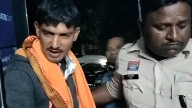 छीनी-हथौड़ी लेकर ATM में घुसा चोर: कैश निकालने से पहले पहुंच गई पुलिस, जानिए फिर आगे क्या हुआ