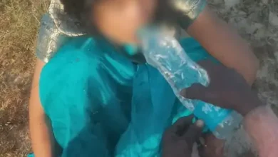 चरित्र पर शक में पत्नी को पीटा,जंगल में छोड़कर भागा:सिर में चोट, उंगली कटी; पहले पति और बच्ची को छोड़कर की थी दूसरी शादी