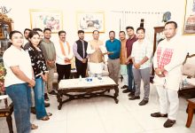 Raipur News: करम परब महोत्सव में शामिल होंगे मुख्यमंत्री विष्णु देव साय, कंवर समाज ने सौंपा आमंत्रण पत्र