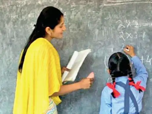 छत्तीसगढ़ में स्कूलों की दिवाली छुट्टी एक दिन बढ़ी:अब 11 नवंबर तक बंद रहेंगे स्कूल, पहले 6 से 10 नवंबर तक घोषित था अवकाश छत्तीसगढ़ में स्कूलों की दिवाली छुट्टी एक दिन बढ़ी:अब 11 नवंबर तक बंद रहेंगे स्कूल, पहले 6 से 10 नवंबर तक घोषित था अवकाश