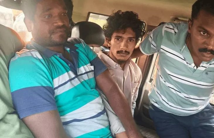 जेल से 17 कैदी फरार, 5 गिरफ्तार:मिर्गी के दौरे का नाटक कर गार्डों पर हमला किया