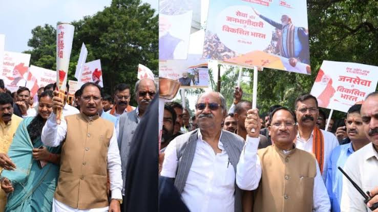 सेवा ज्योति यात्रा, CM साय ने जलाई मशाल:छत्तीसगढ़ में 38 जगह बनेंगे सेवा ज्योति चौक; BJP कार्यकर्ताओं को कराया विकसित भारत-2047 का संकल्प