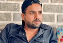 बस में सवारी बैठाने रंगदारी मांगी, मना करने पर पीटा:हिस्ट्रीशीटर ने बस रोककर यात्रियों के सामने थप्पड़ जड़ा; केस रफादफा करने का आरोप